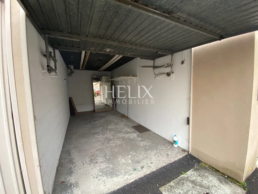 Garage fermé Le Pecq 13 m2