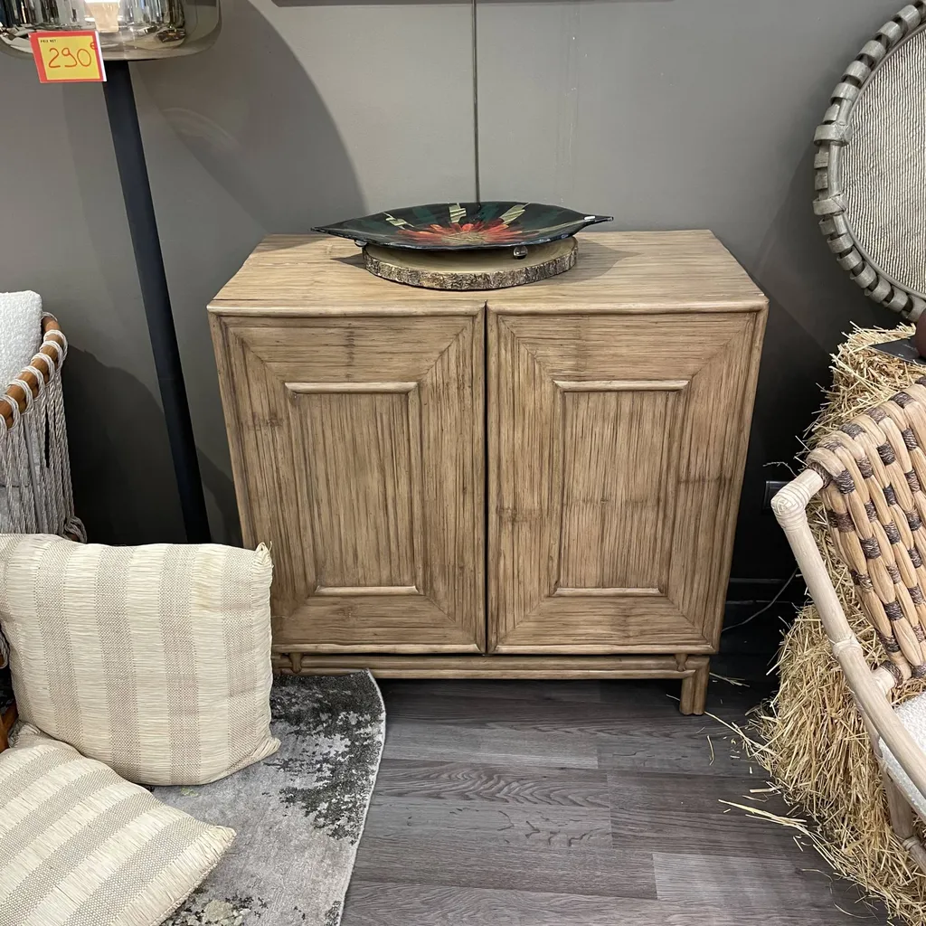 Cabinet en acajou et rotin en destckage à Hyères