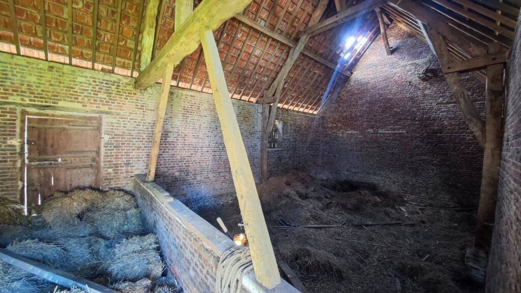 Terrain de 1411 m² avec bâtiments, proche mer de Dieppe (76)