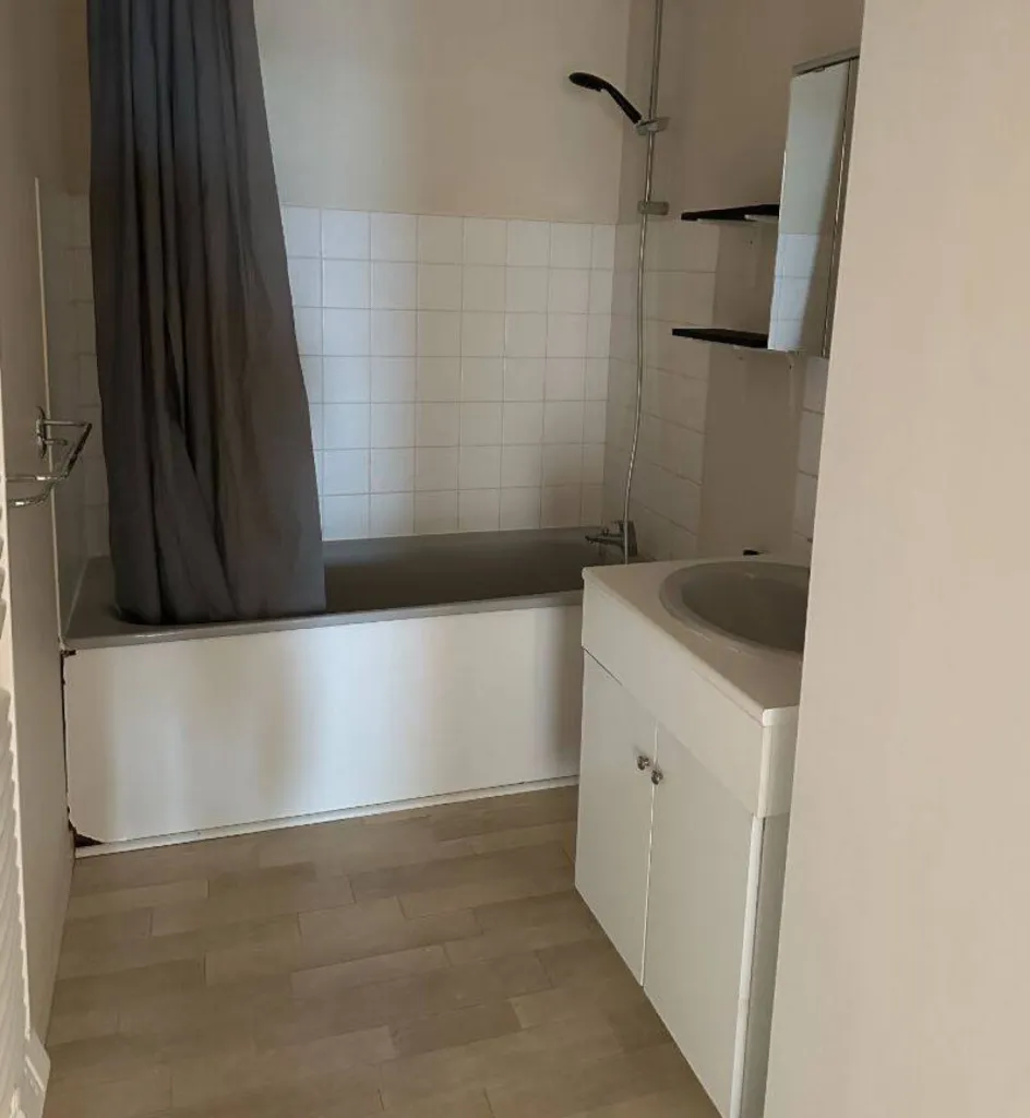Appartement en location de 64.31m², situé allée Daniel Lavallée, 845€ charges comprises