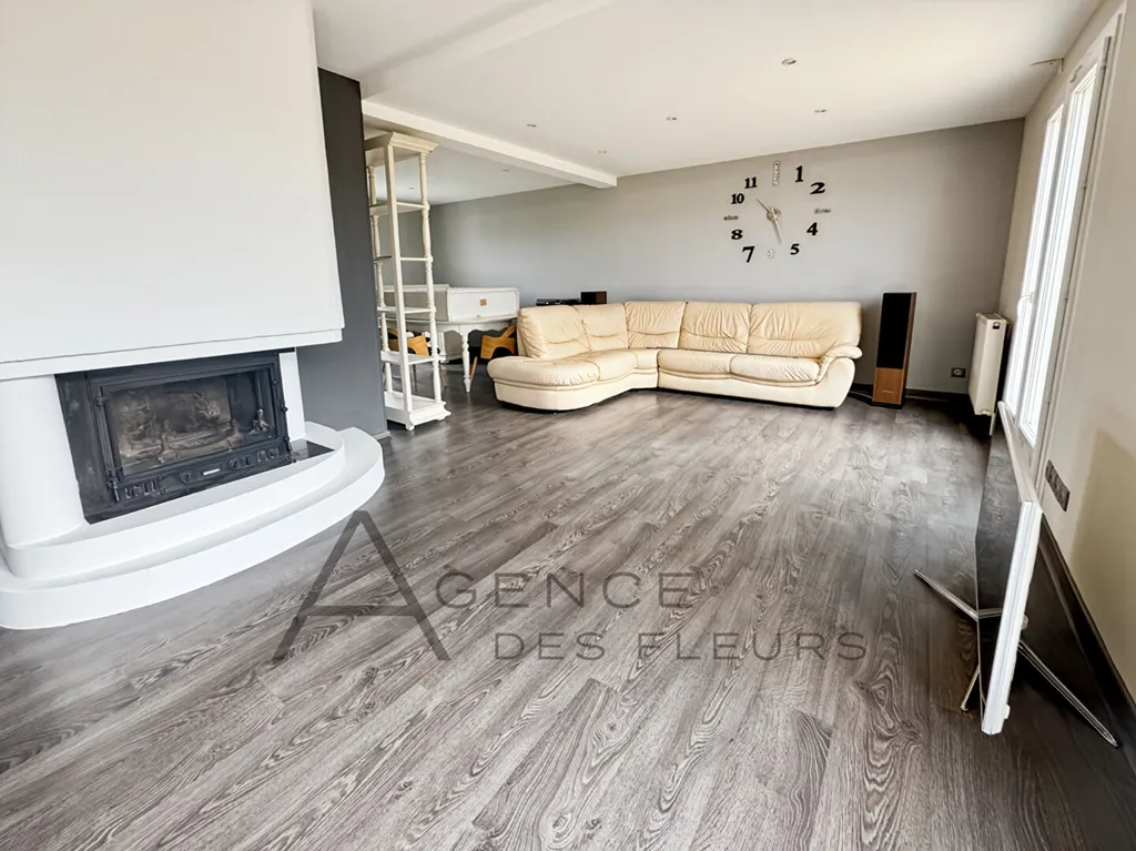 À vendre, maison d'habitation de 123 m² sur un terrain de 1025 m² situé à Saint-Aubin-les-Elbeuf 76410