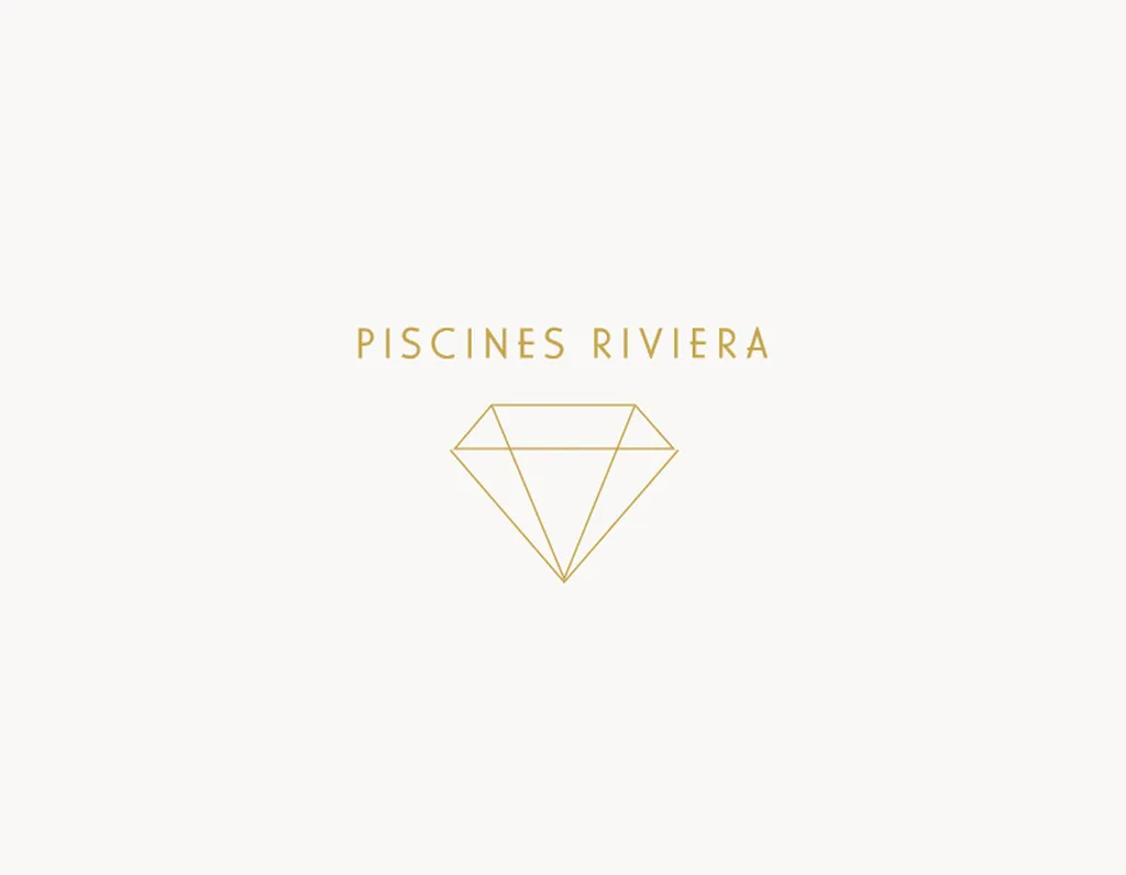 Quels matériaux durables pour aménager le pourtour d’une piscine enterrée sur sol argileux ?