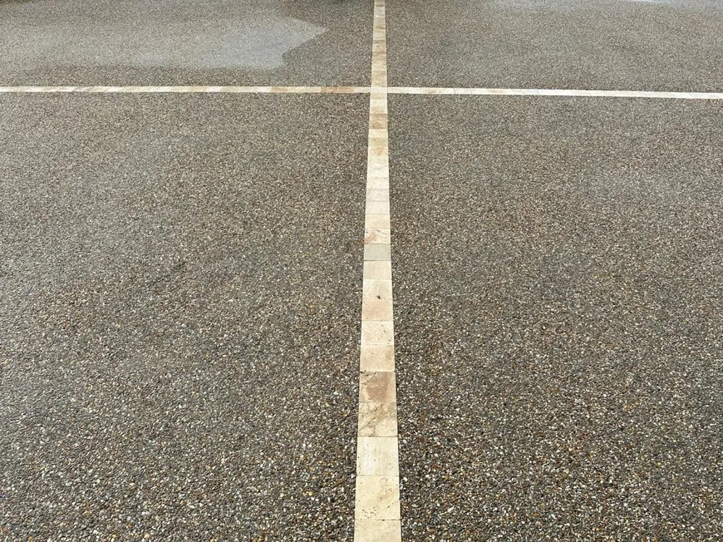 Les beaux jours arrivent : idéal pour la construction d'une terrasse