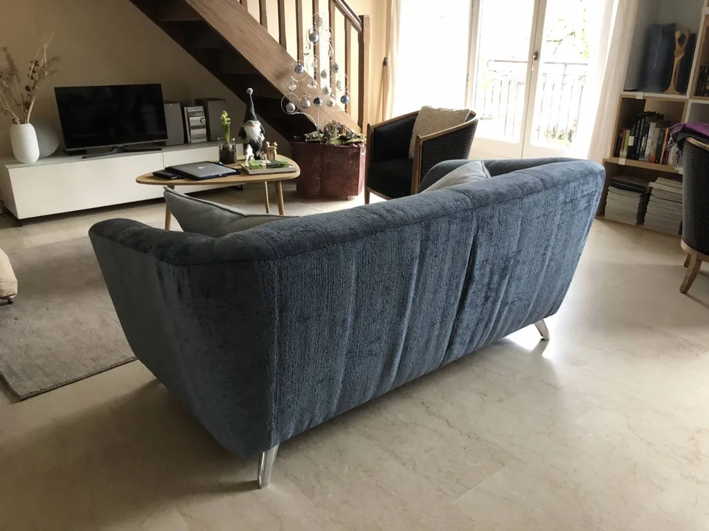 Tapissier décorateur pour réfection d'un canapé tissu à Lyon