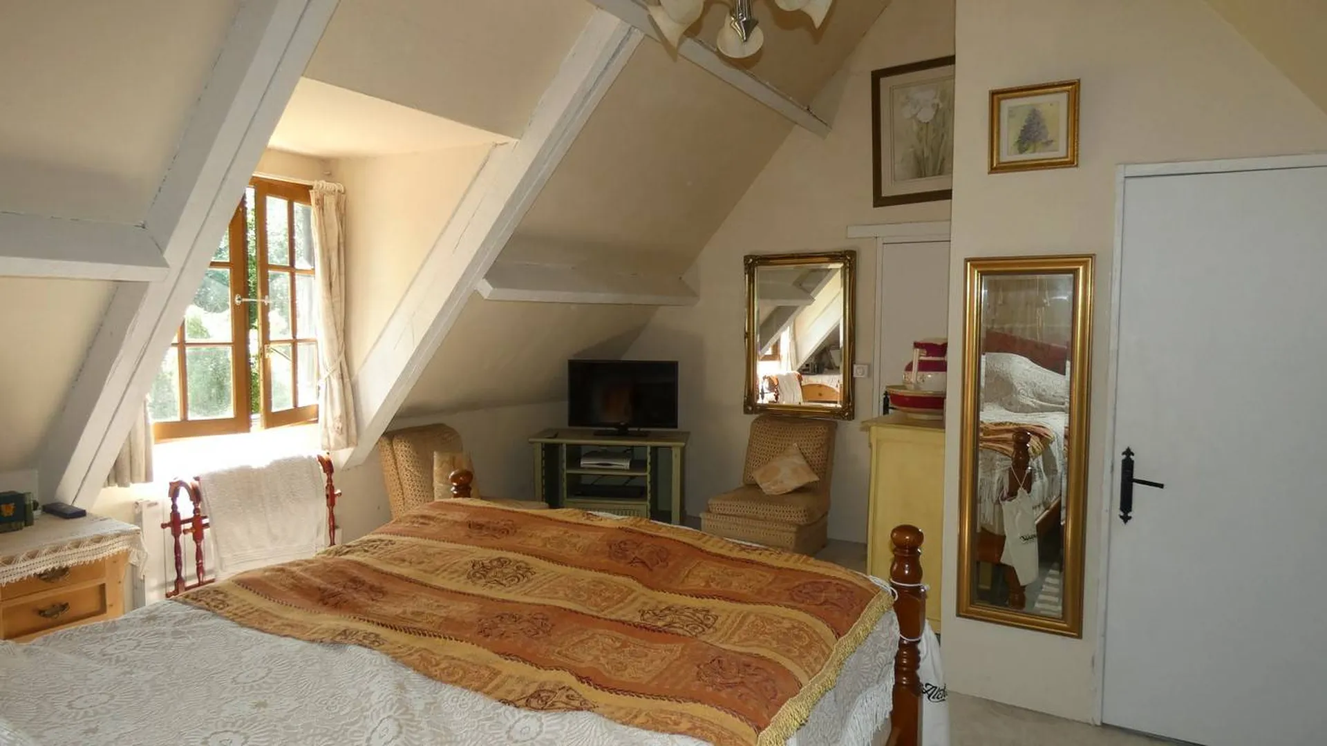 à 15 mns de la plage, charmante longère dans un cadre de verdure, au calme, 76 Normandie