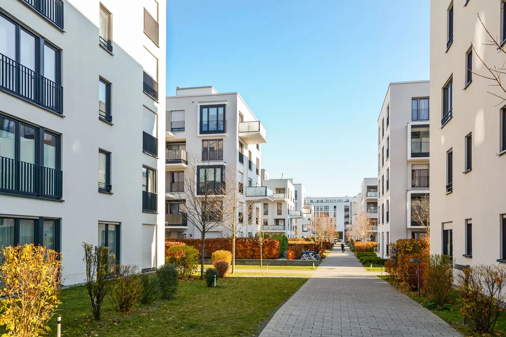 La Tour Immo, spécialiste de la transaction en immobilier commercial à Paris depuis 36 ans