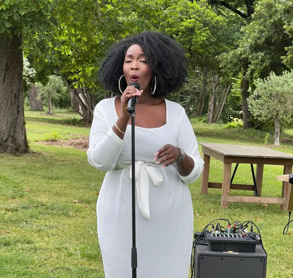 Duo de chanteur et chanteuse pour mariage à Toulouse : Orchestre Live Soul-Pop en Occitanie