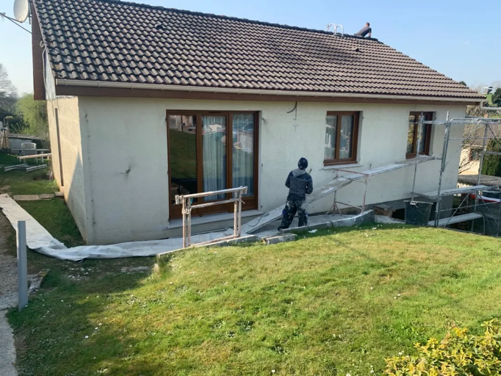 Société pour devis ravalement de façade imitation pierre taillée à Gonfreville-l'Orcher proche Le Havre 76