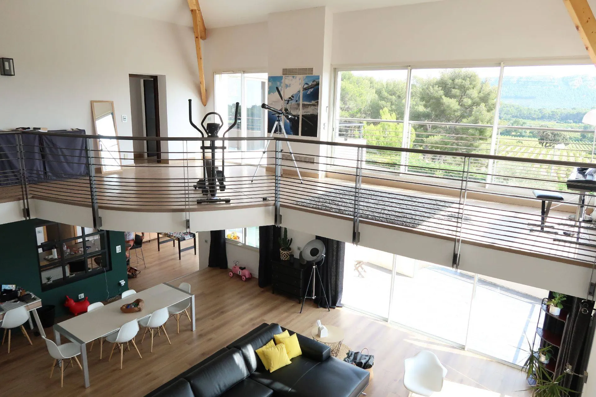 Cassis villa à l'achat avec garage piscine et vue Cap Canaille