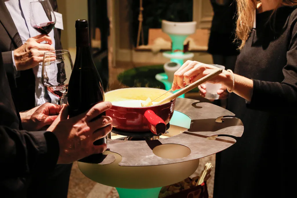 Animation fondue savoyarde, traiteur savoyard dans le Rhône