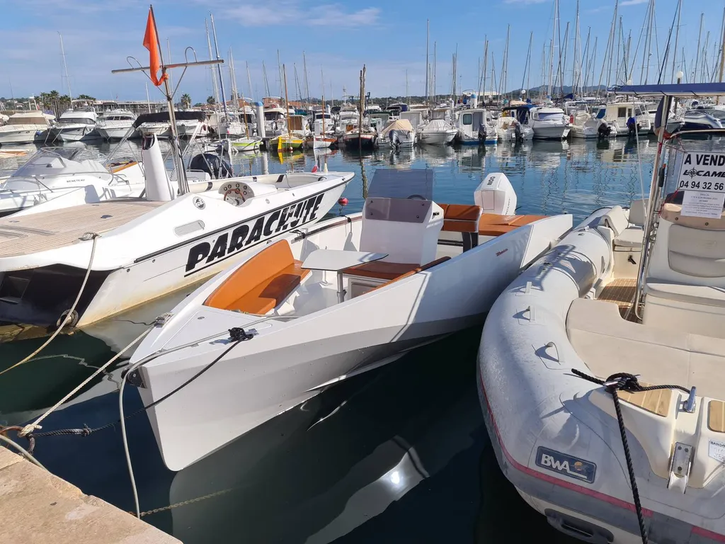 Bateau rigide San Remo de Rocca état neuf à vendre dans le Var