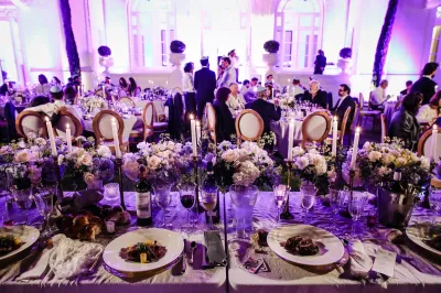 Mariage de luxe sur la Côte-d’Azur : villa vue mer, décor somptueux, wedding planner et réception exceptionnelle près de Toulon