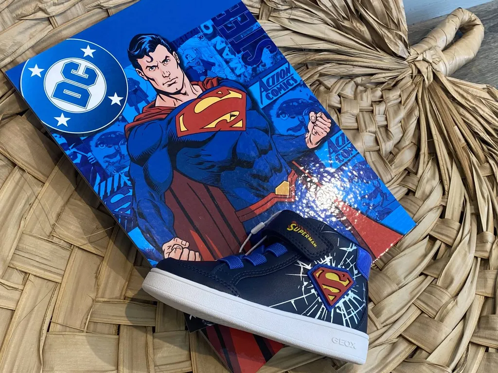 chaussure enfant Batman près de Blanquefort