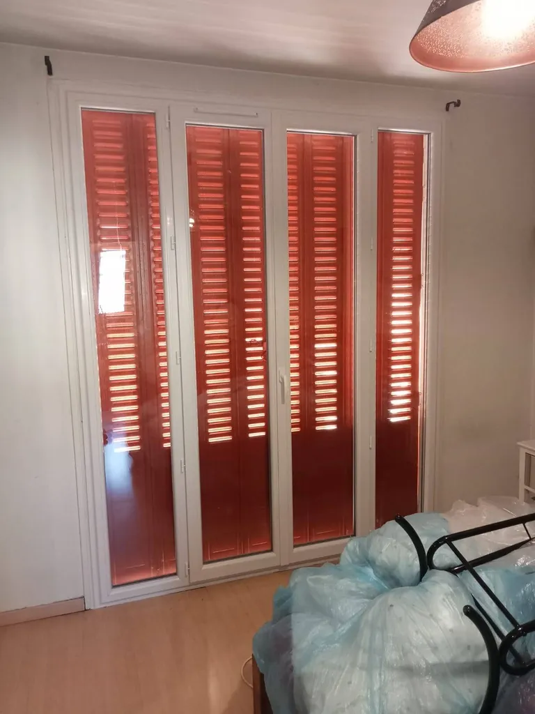 Installation de fenêtres PVC double vitrage à Lyon 6