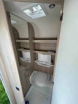 Caravane Neuve Sterckeman EASY 390CP (VENDUE) - Compacte 3 Places - MIDI 13 LOISIRS