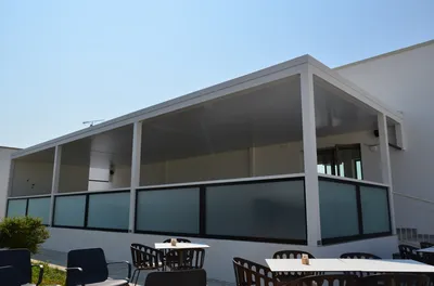 Installation de pergola bioclimatique sur mesure à Mandelieu  la napoule