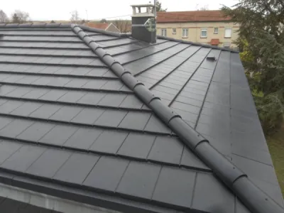 Tuiles métalliques plates METROTILE QUBE ACOUSTIC CLERGE COUVERTURE Toiture en cours 1de5