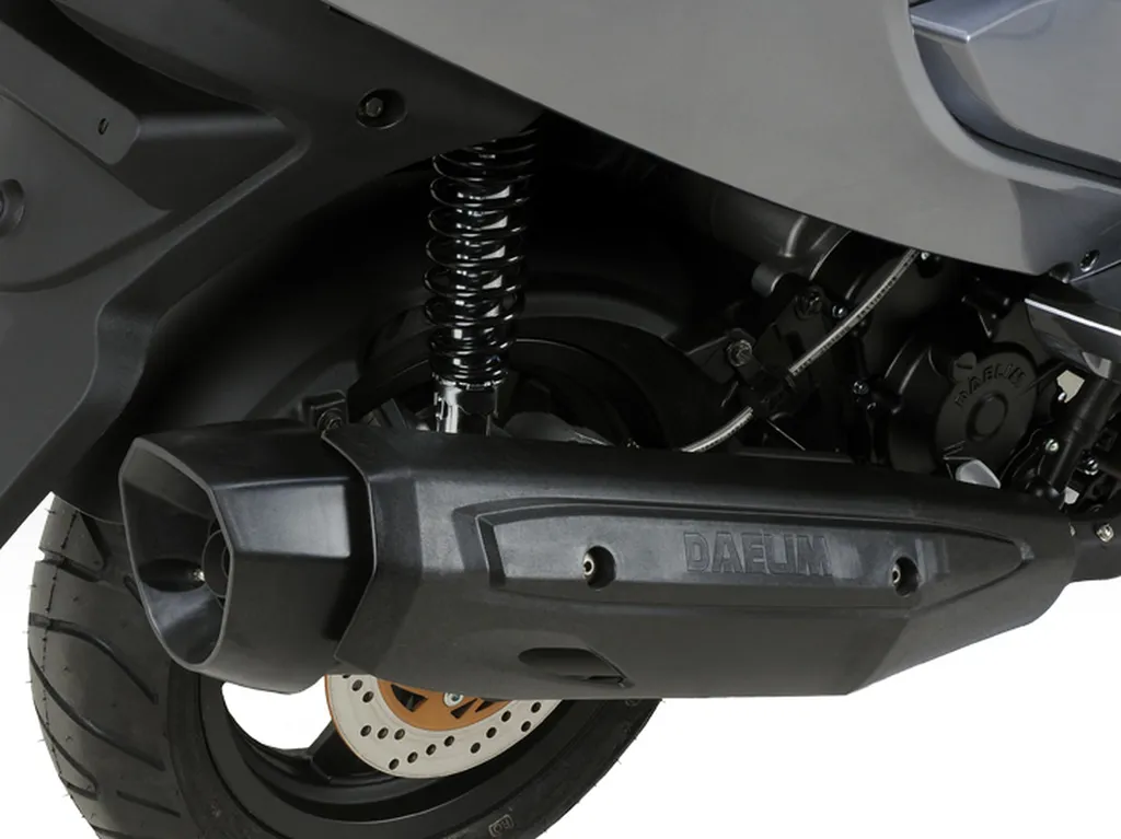 Scooer neuf DAELIM S300 toulon