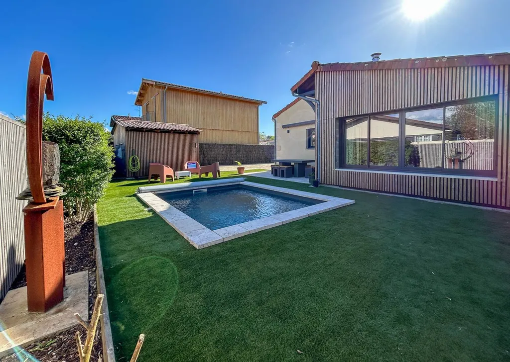 Maison 5 pièces 110 m² · à Blanquefort · 110 m² · 490 000 €