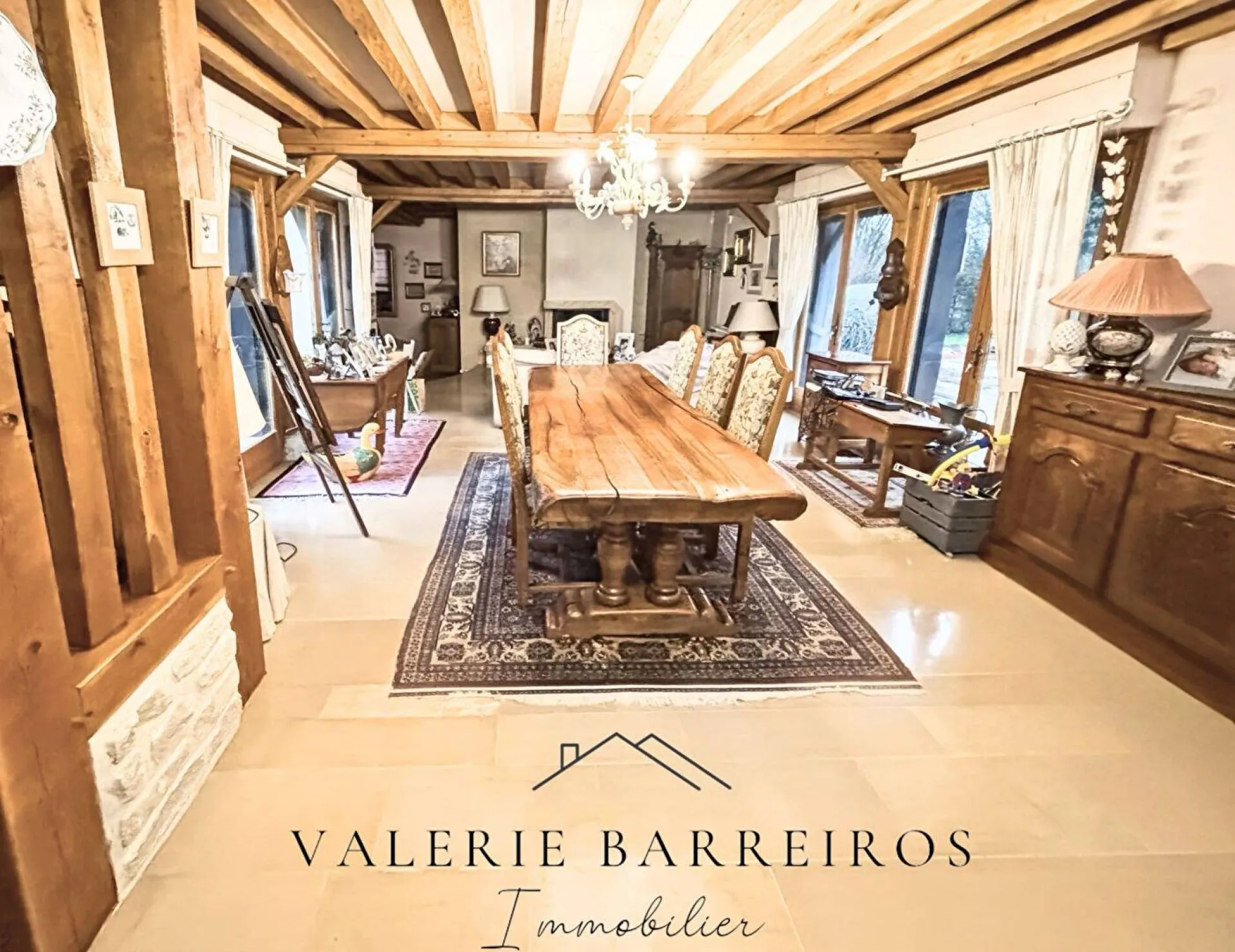 Maison de 207m2 édifié sur un terrain de 4363m2 situé dans la commune de La Londe