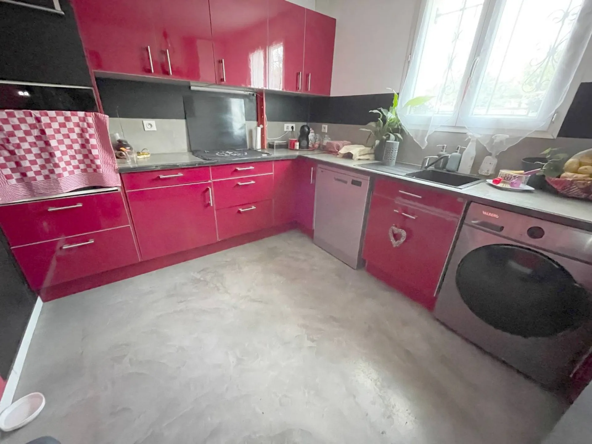 A vendre maison sur 2 niveaux sans vis à vis Roquefort la Bédoule  