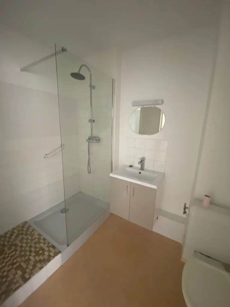 A louer F2 de 46.63m² situé rue Mollien à Rouen - 687€ charges comprises