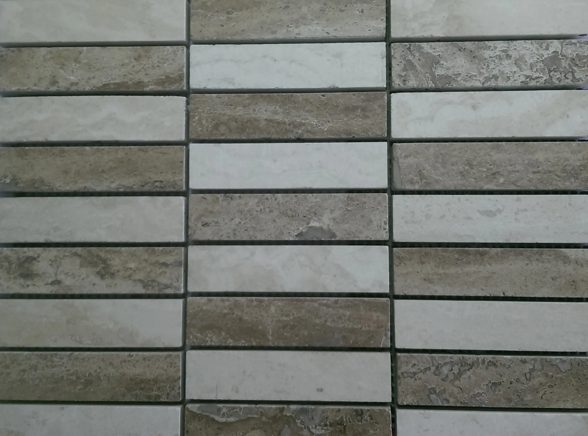 mosaique en pierre travertin beige brun