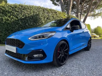 Traitement céramique Ford Fiesta ST près de Cannes 