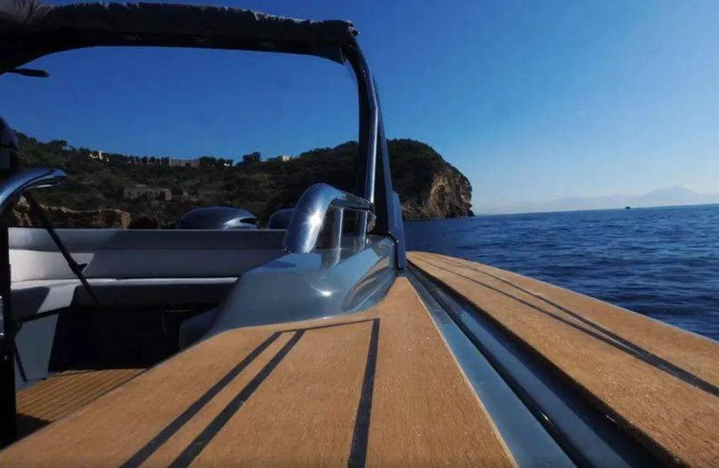 Semi-rigide Salpa Soleil 33 neuf à vendre à La Ciotat