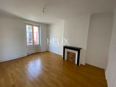 Saint Wandrille Le Pecq - Maison historique  de 242m² avec charme en excellent état général 