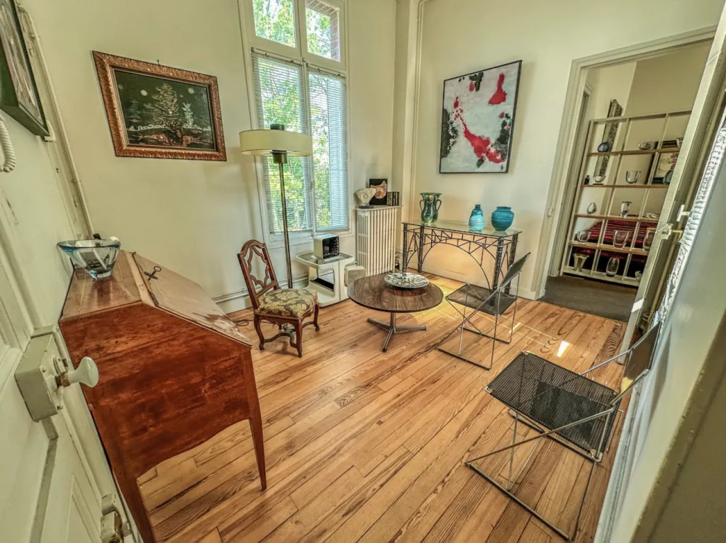 À vendre appartement  avec terrasse plus appartement  annexe