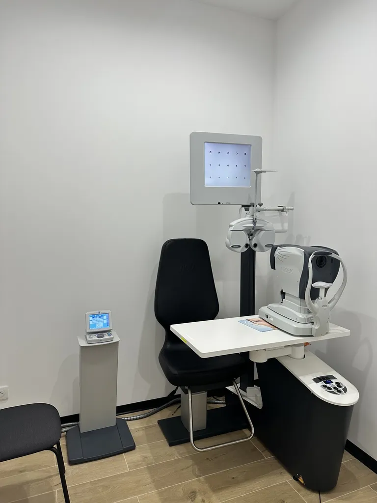 Vous n'avez pas d'ordonnance encore en cours de validité ? Universal Vision Saint Mitre s'occupe de tout