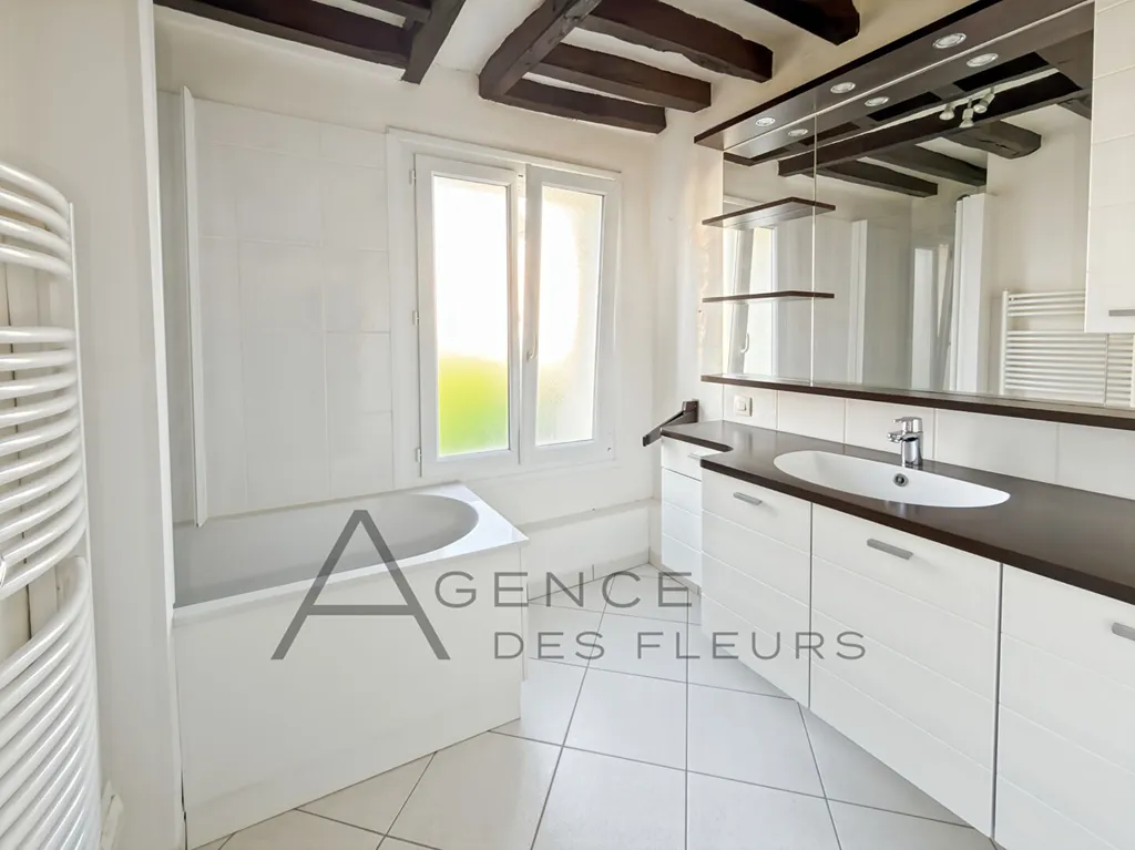 À vendre, belle maison familiale de 155m² sur un terrain de 2500m² située à Saint-Aubin-les-Elbeuf