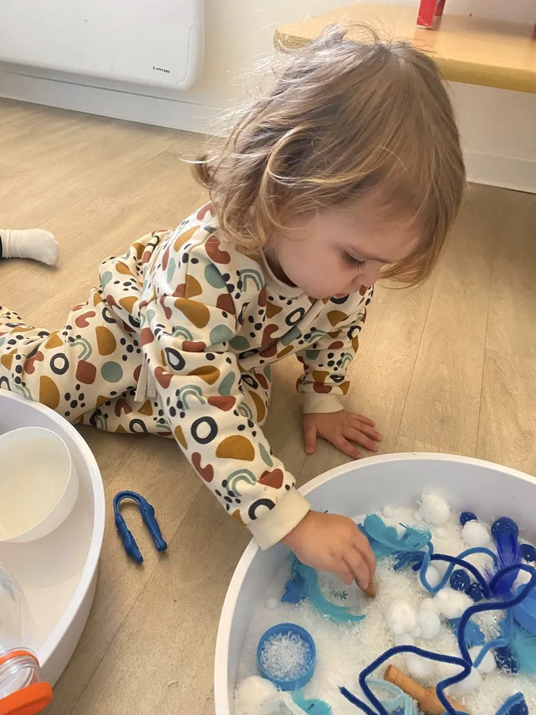 Une vie épanouie commence au sein de nos micro-crèches Baby Love qui accueillent vos enfants de 2mois et demi à 4 ans