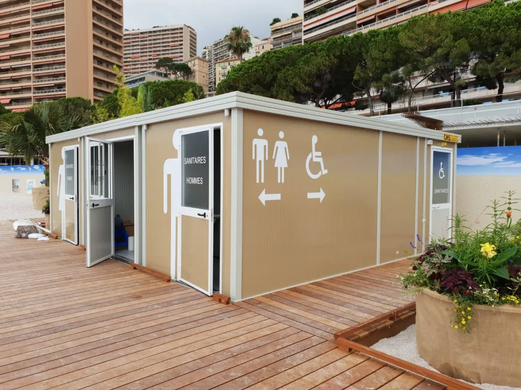 Louer des structures modulaires pour WC, sanitaires et poste de secours sur la plage du Larvotto à Monaco
