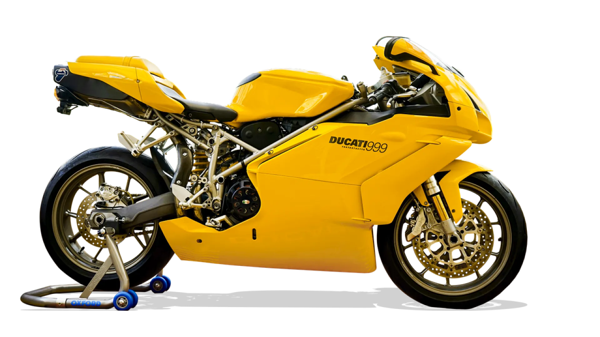 Changement de pneus moto été Ducati