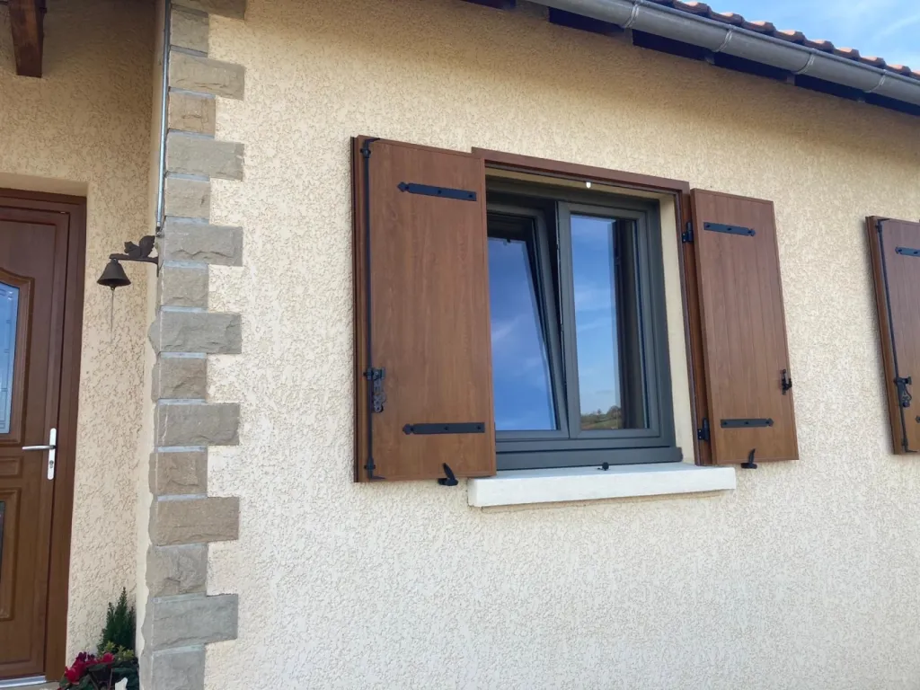 Améliorez l'efficacité énergétique de votre maison avec le remplacement de fenêtres à Le Havre (76) par entreprise RGE