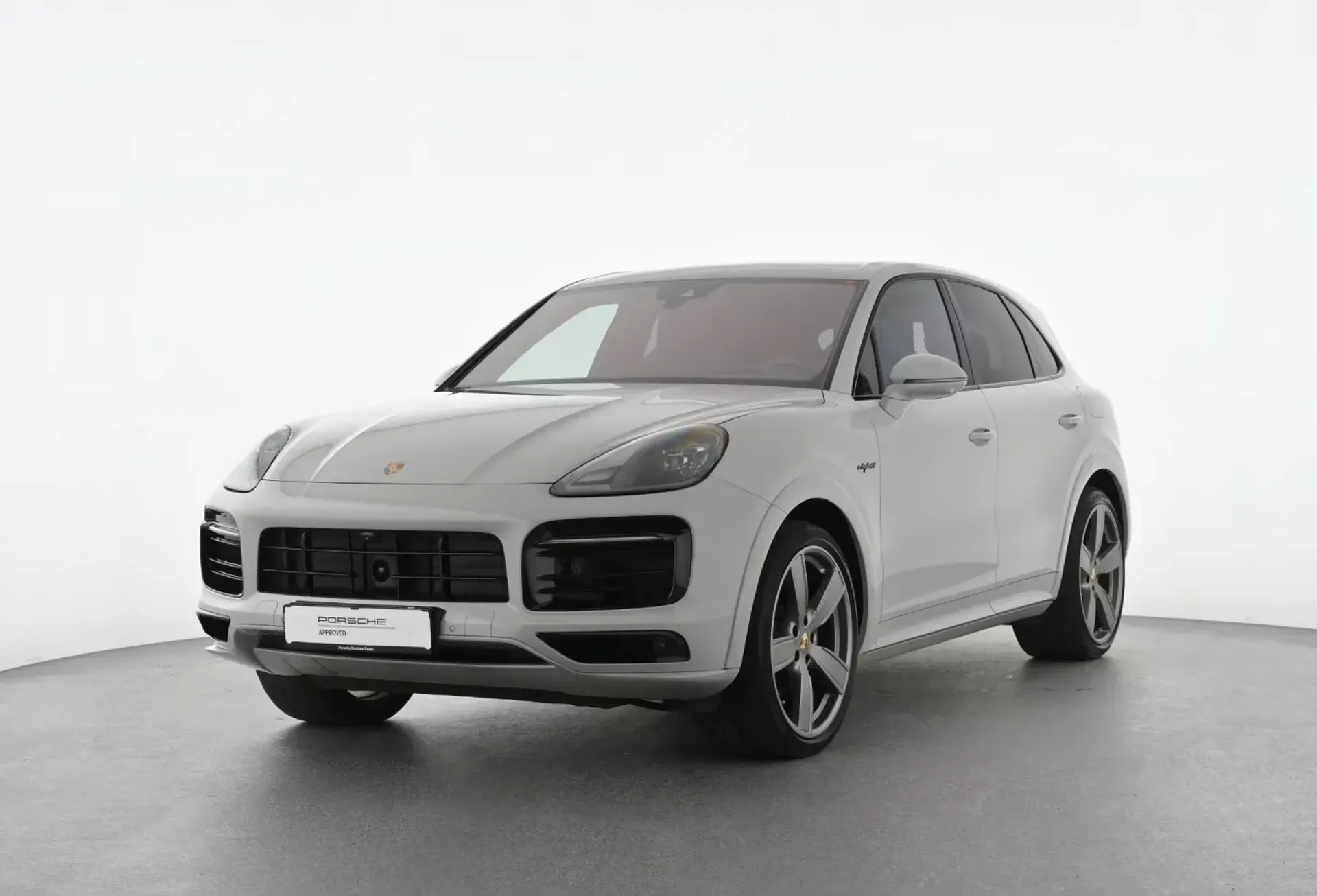 porsche-cayenne-hybride-2023-avant