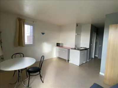 Situé au 63 rue Moïse à Rouen