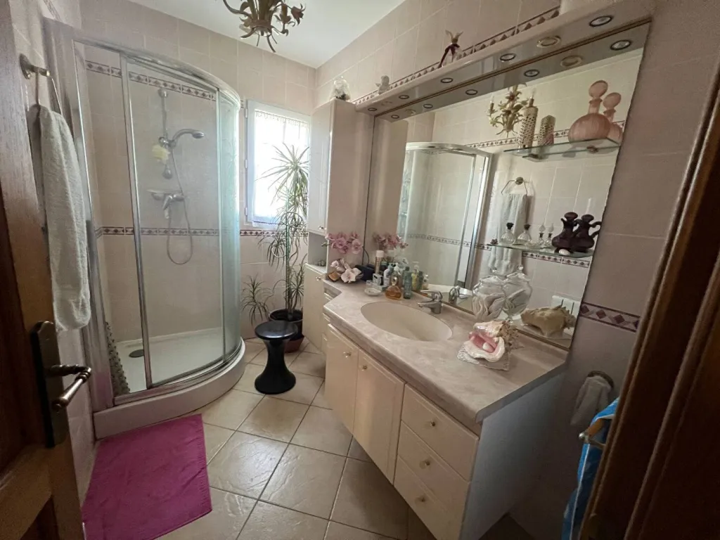 A SAISIR MAISON DE 106 M² ÉDIFIÉE SUR UN TERRAIN DE 1500 M² SUR LA COMMUNE TOURVILLE LA CAMPAGNE 27370