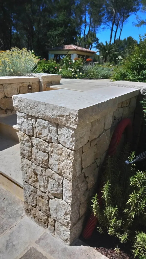 couvertine de mur grasse 