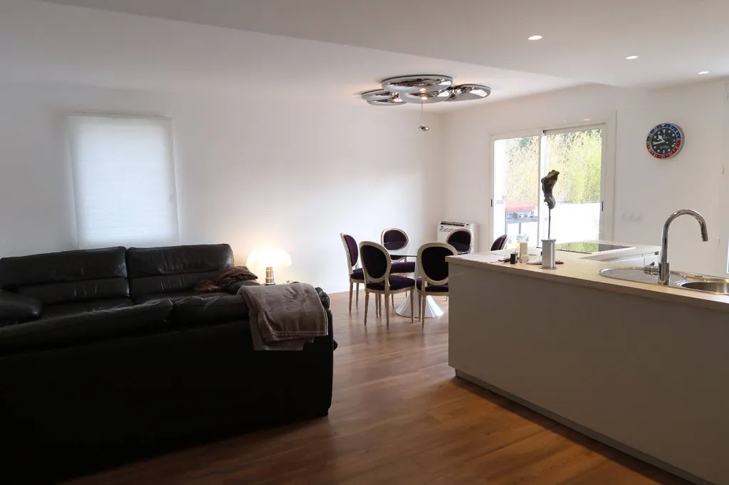 A vendre type 2 à Cassis avec terrasse