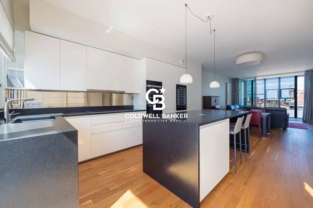 Appartement à vendre Bordeaux Fondaudège/Jardin Public - dernier étage de 95 m² avec terrasse de 17 m², ascenseur et parking