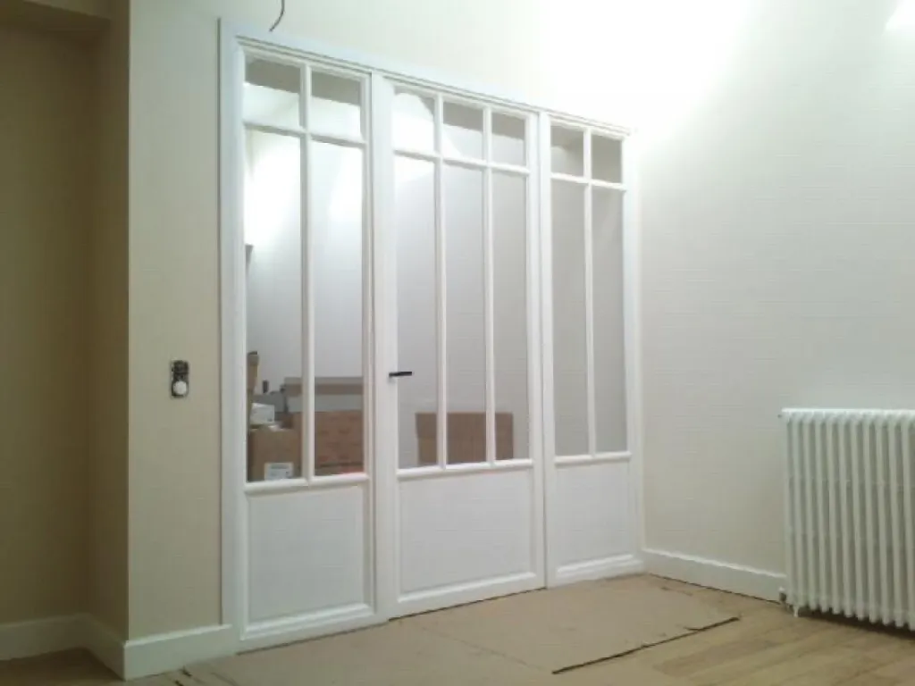 Verrière type, atelier, claustra sur- mesure ainsi qu'un paravent en bois ou en acier, sur Bordeaux et Arcachon