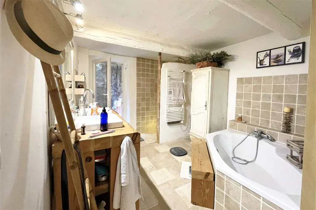 au Barroux, charmante maison de village avec une vue imprenable sur le mont Ventoux   