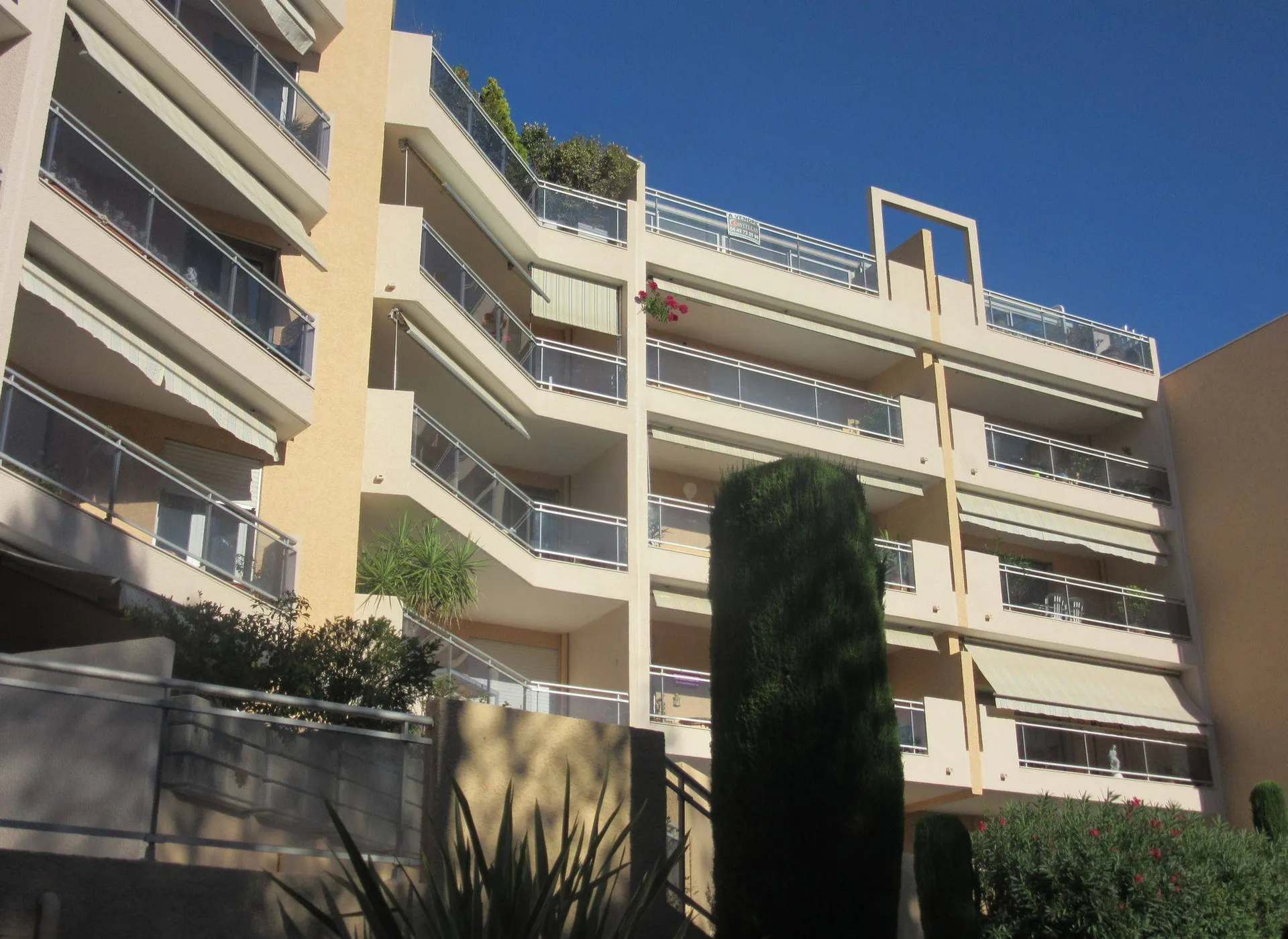 vente appartement terrasse carnoux