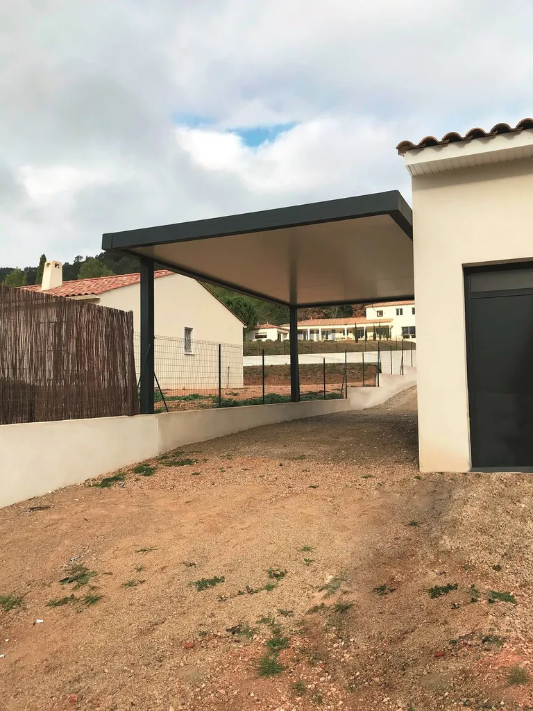 Installation carport camping car structure aluminium sur Cestas par Aquit'M