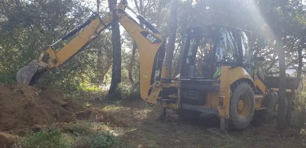 Travaux de terrassement. Par qui passer?
