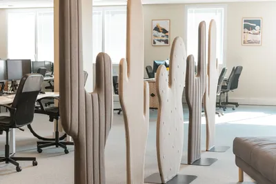 Open space design et fonctionnel dans des bureaux d’entreprise aux Bassins à flot