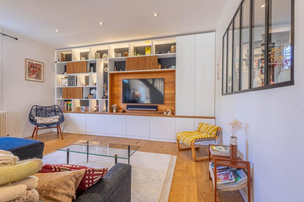 Charmante maison rénovée non mitoyenne Bordeaux Caudéran  